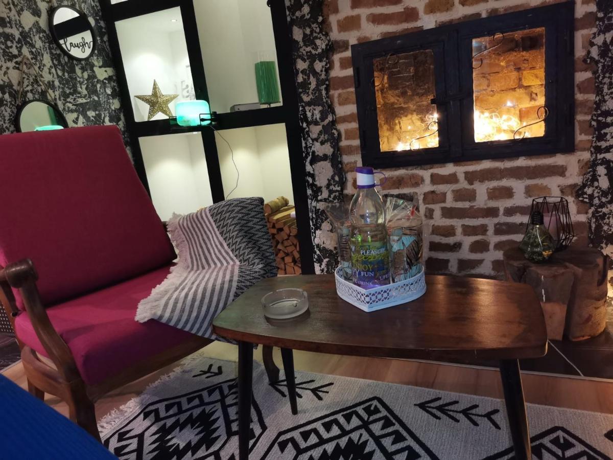 Studio Apartman Black & White Centar Sarajevo Free Parking Zewnętrze zdjęcie