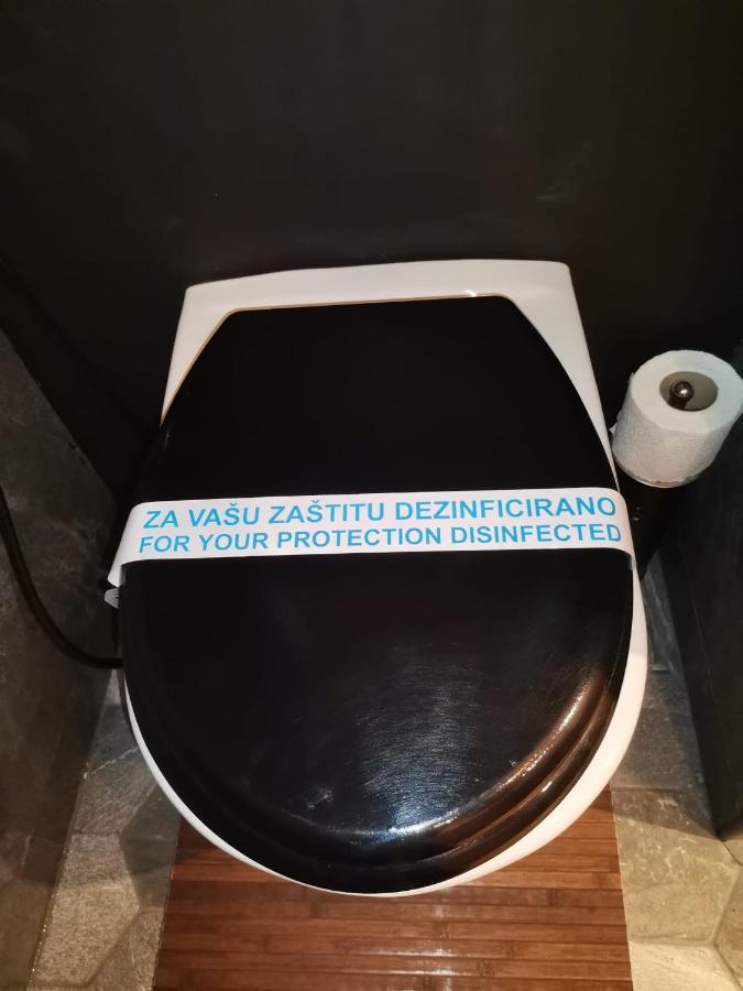 Studio Apartman Black & White Centar Sarajevo Free Parking Zewnętrze zdjęcie