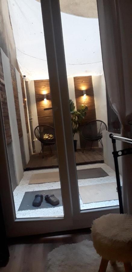 Studio Apartman Black & White Centar Sarajevo Free Parking Zewnętrze zdjęcie